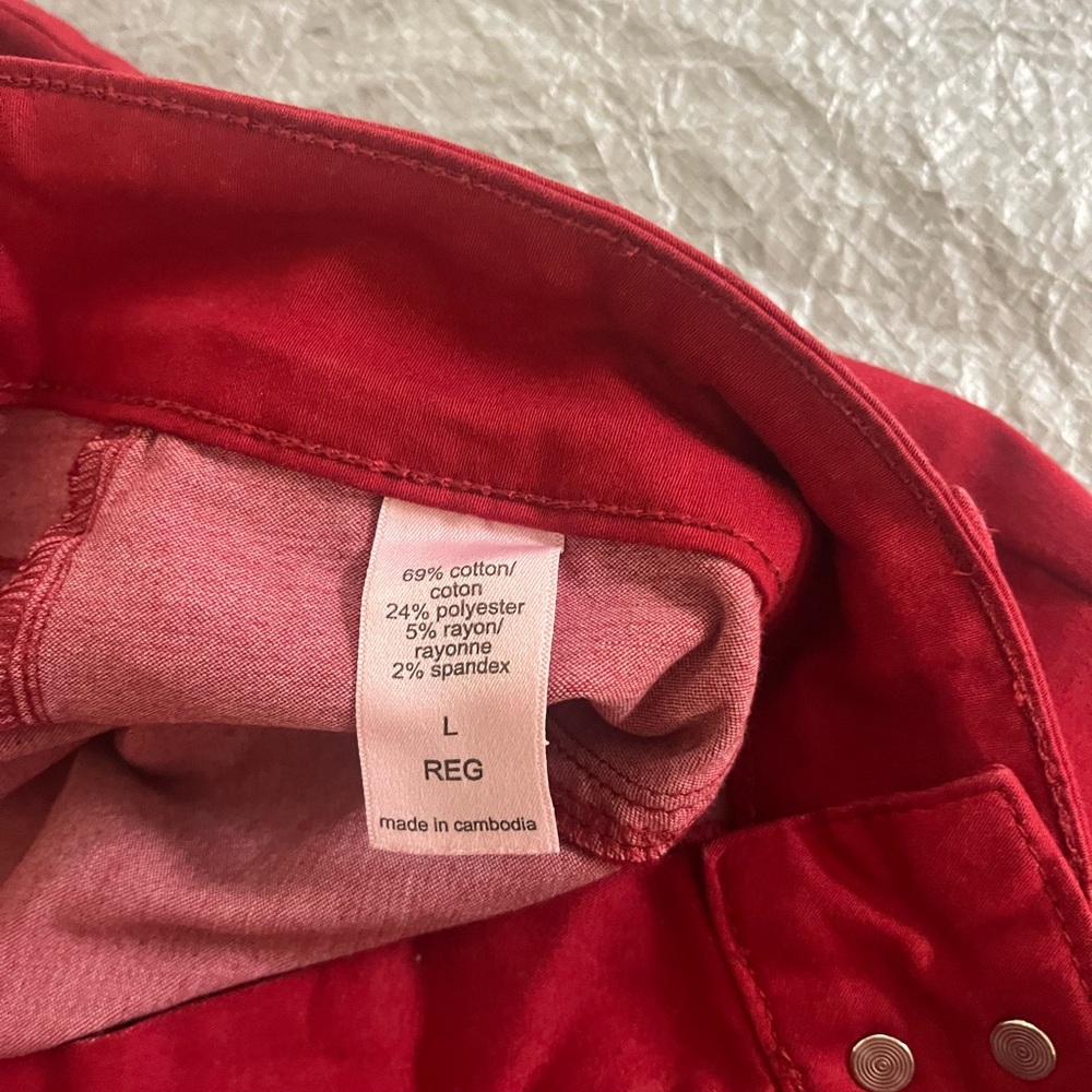 Maurice’s high rise. Size large. Red in color.